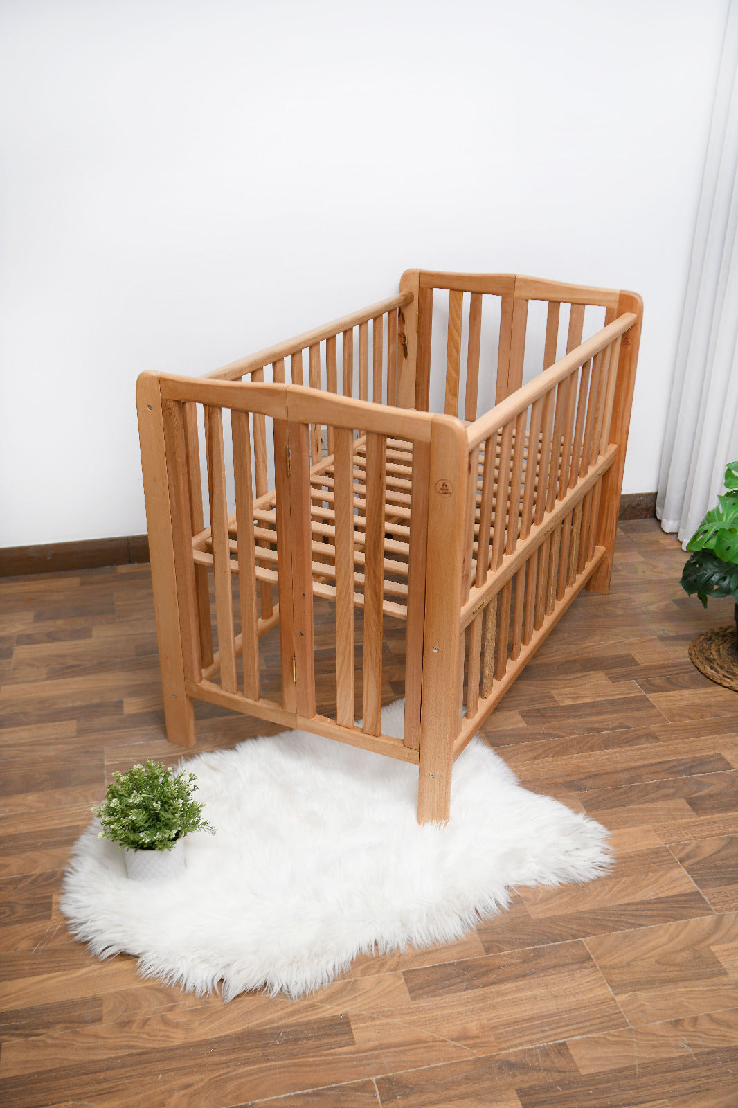 Wooden Rocking Baby Crib 1