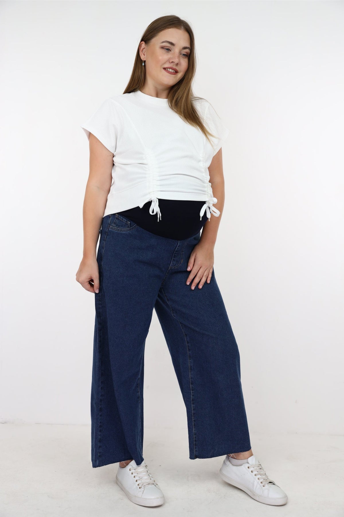 Maternity Wide-Leg Jeans